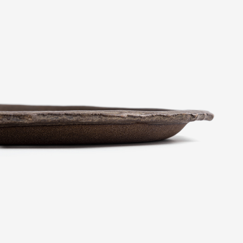 職人 手捻素燒 26cm 陶瓷圓盤｜暖棕｜單品_3