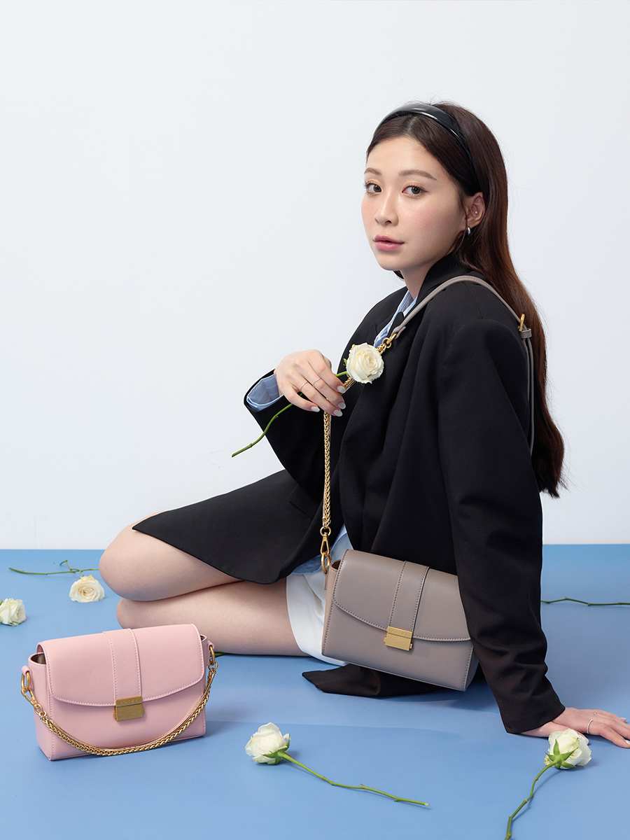 ★S'AIME 甜甜圈手提拉錬小方包 ハンドショルダーバッグ /送料込 ☆S'AIME 甜甜圈手提拉錬小方包 ハンドショルダーバッグ /送料込