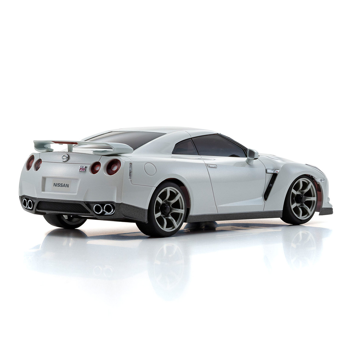 mini gt nissan gt-r white 2台セット s-l1600__41162.1708396605.png?c=2