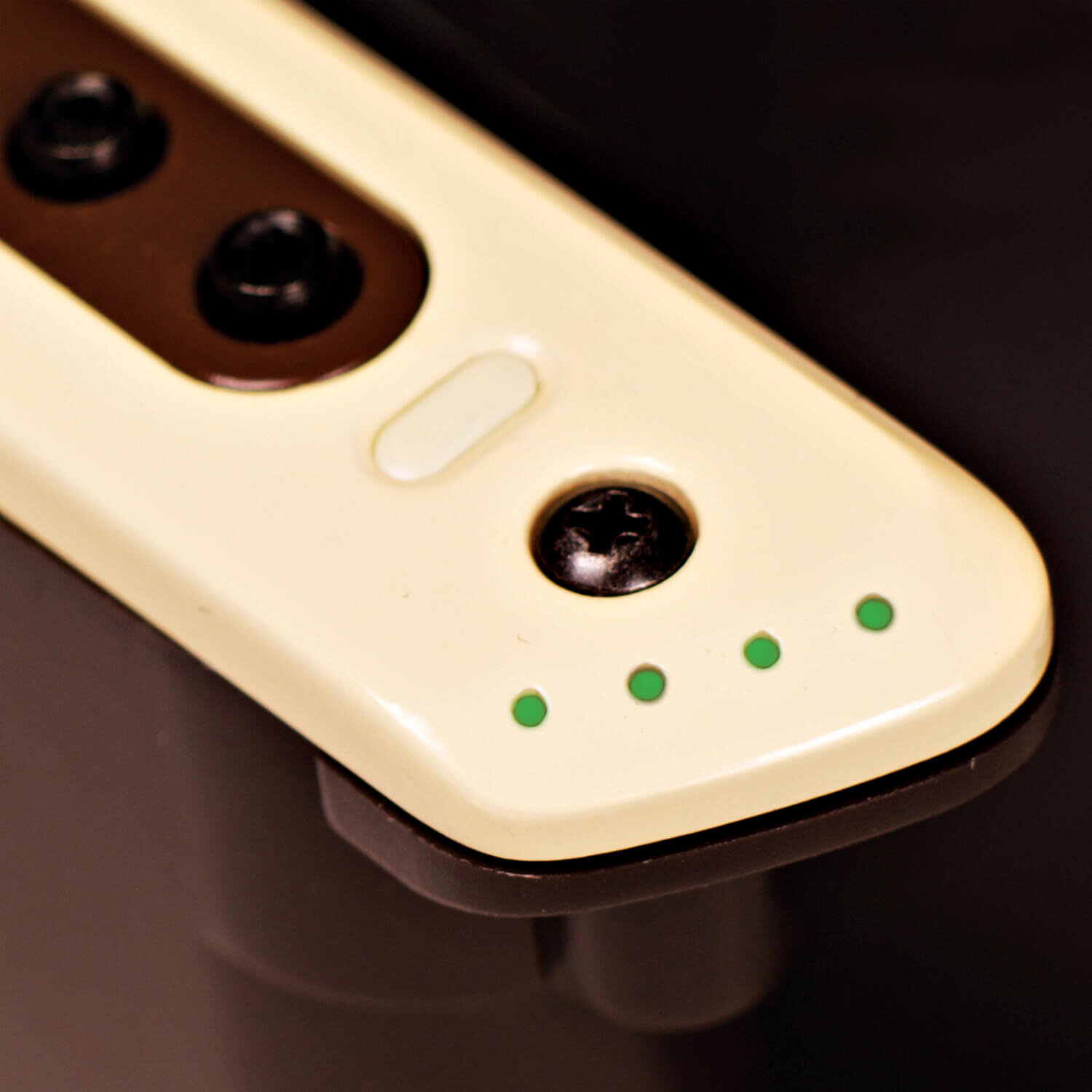 L.R. Baggs M80 響孔式單系統主動式拾音器