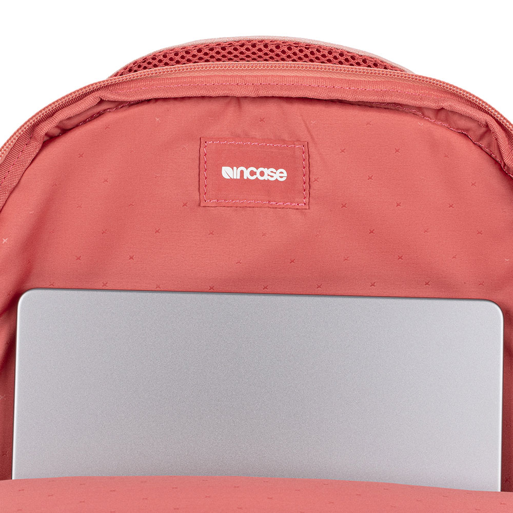 Incase Facet 20L 16 吋電腦後背包