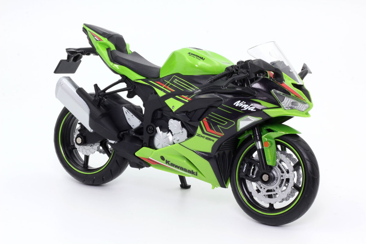 預購)童友社1/12 2023 川崎Kawasaki Ninja ZX-6R 綠完成品