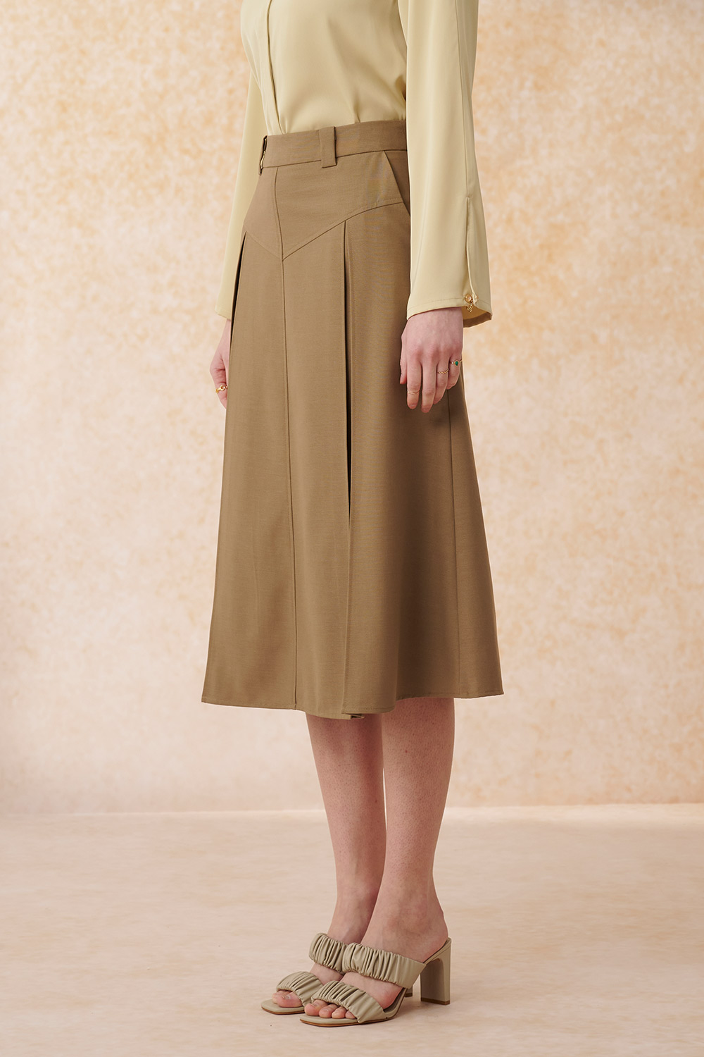 SST&C Dark Khaki Textured Pleated Maxi Skirt | 8362402001  (Outlet)_5