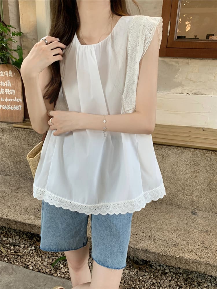 【missy shop】黑夜白晝花邊無袖上衣-63702_2