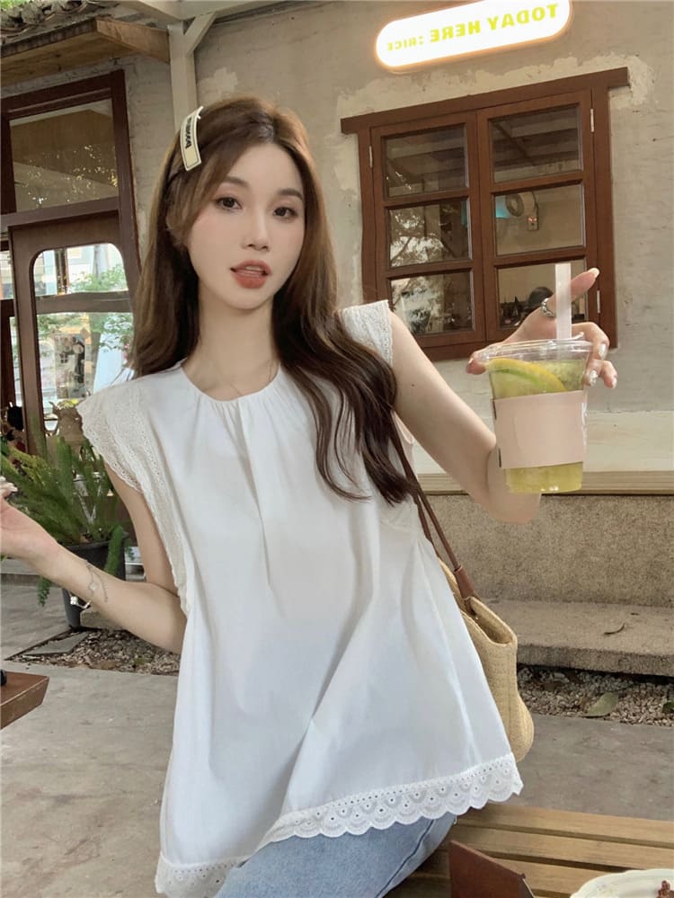 【missy shop】黑夜白晝花邊無袖上衣-63702_4