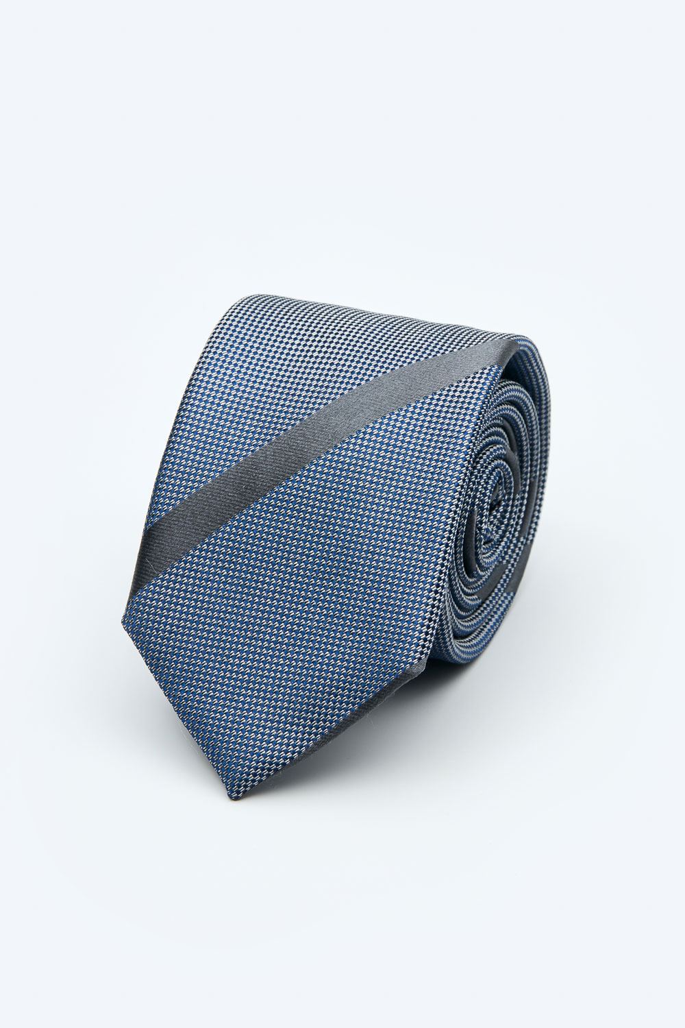 SST&C Gray Striped Pattern Narrow Tie | 1912403021_0