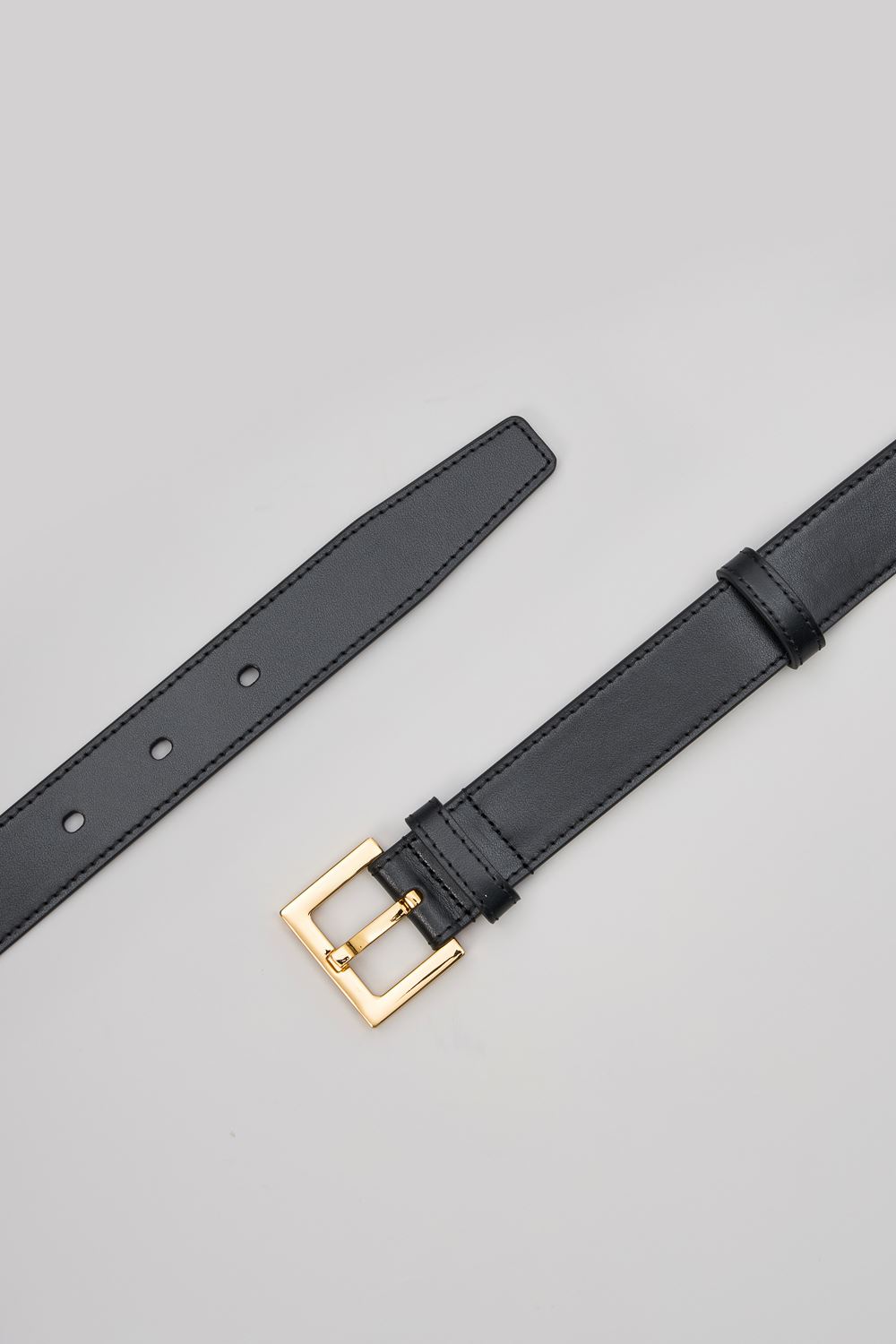 SST&C Black Square Gold Buckle Belt | 9162405002_2
