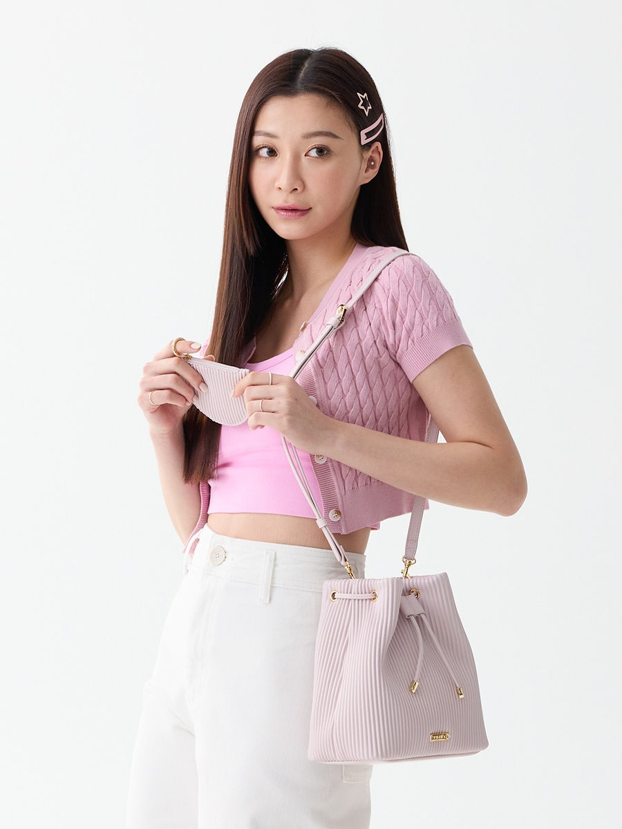 送料込★S’AIME★百褶束口小水桶包★コインケ-ス付ショルダ-BAG 送料込☆S'AIME☆百褶束口小水桶包☆コインケ-ス